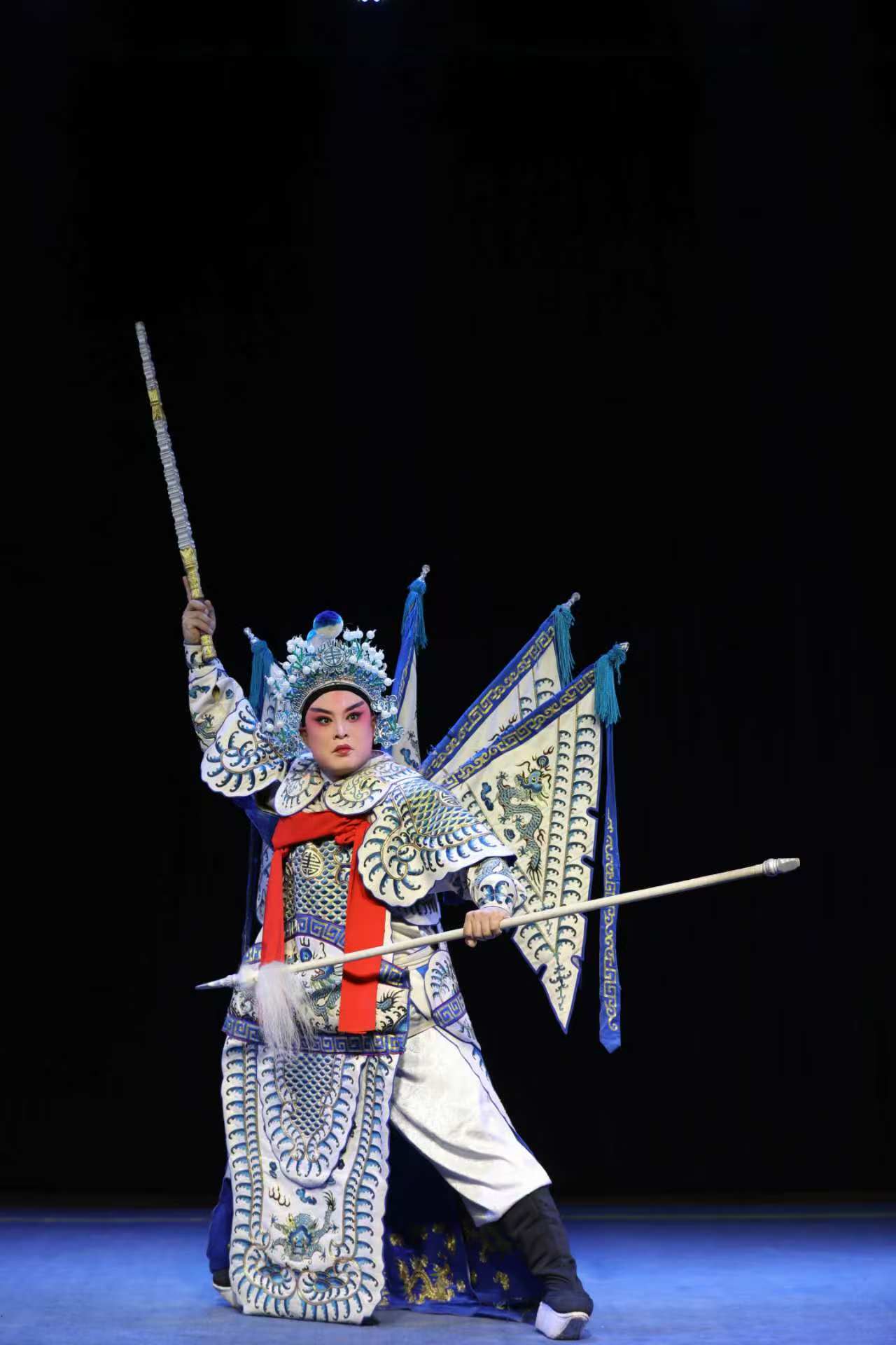 两演《盘肠战》再展硬功夫